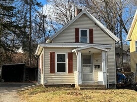 Building Photo - 90 Chapman St