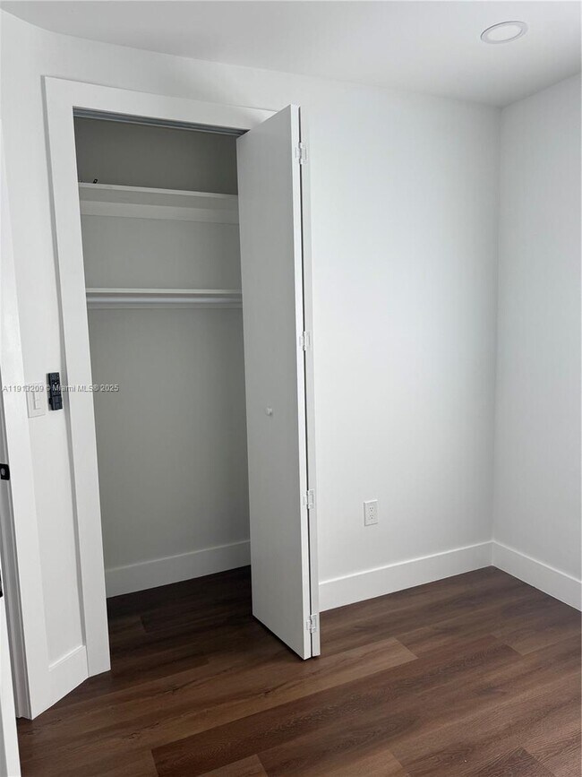 Building Photo - 5636 NW 4th Ave