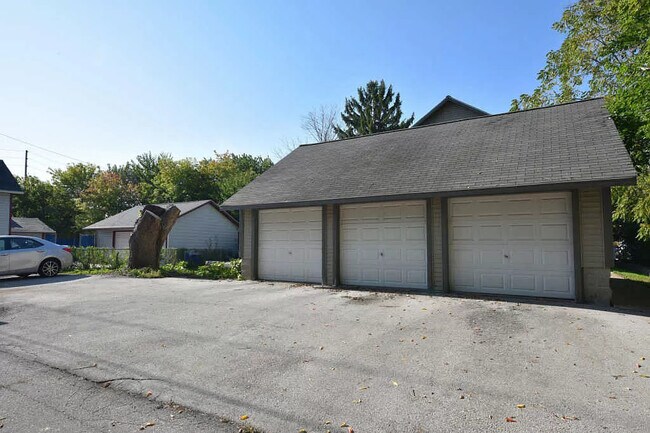 Building Photo - 217 NW Barstow St