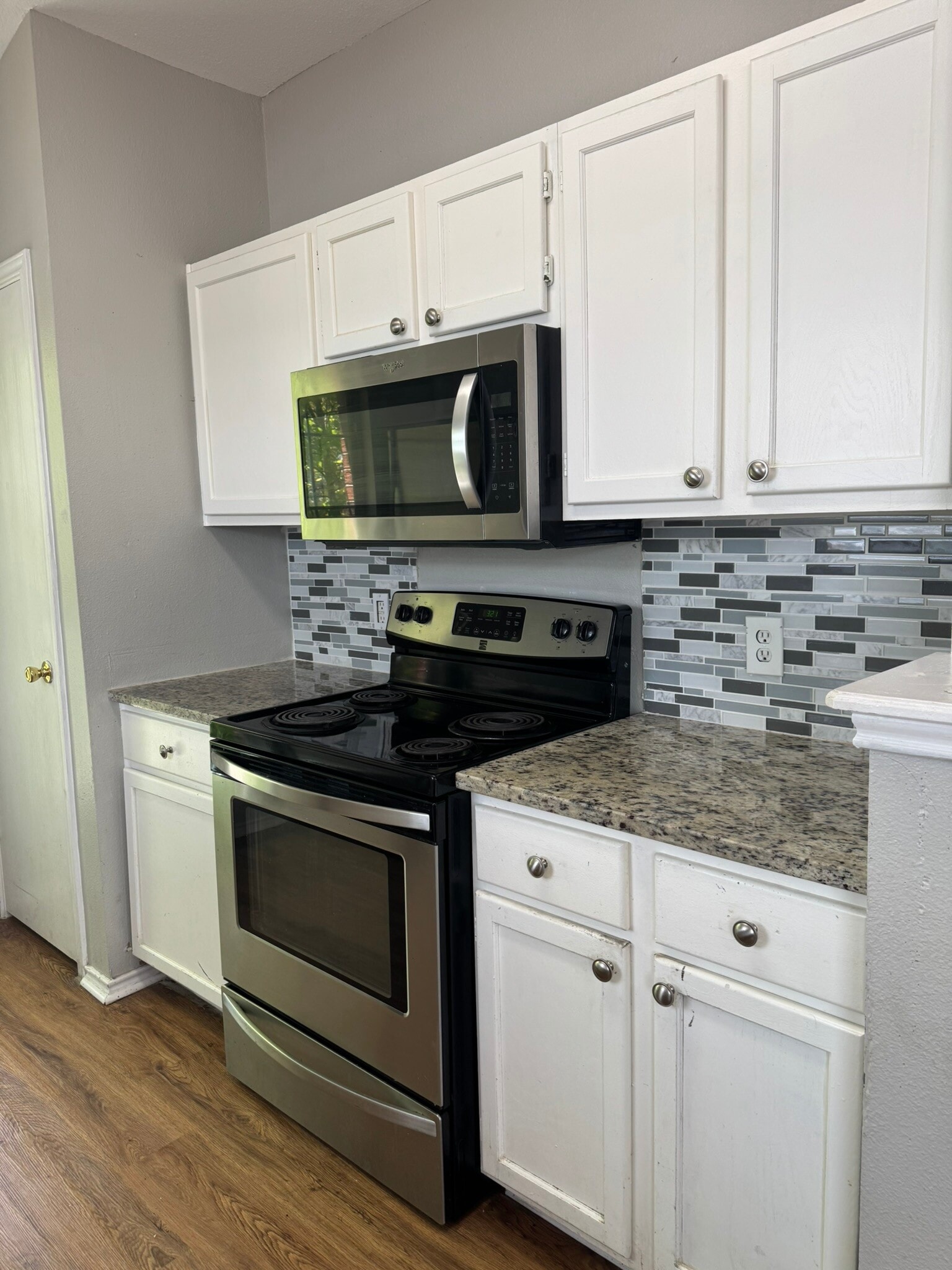 Kitchen - 6931 Grapevine Lk