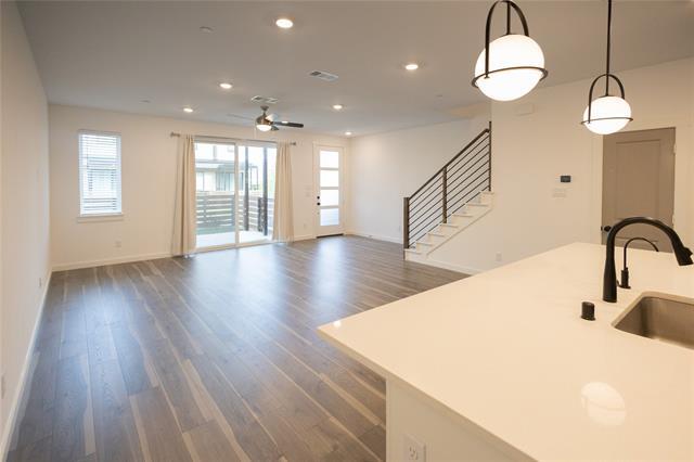 Building Photo - 871 Cavitt Ct