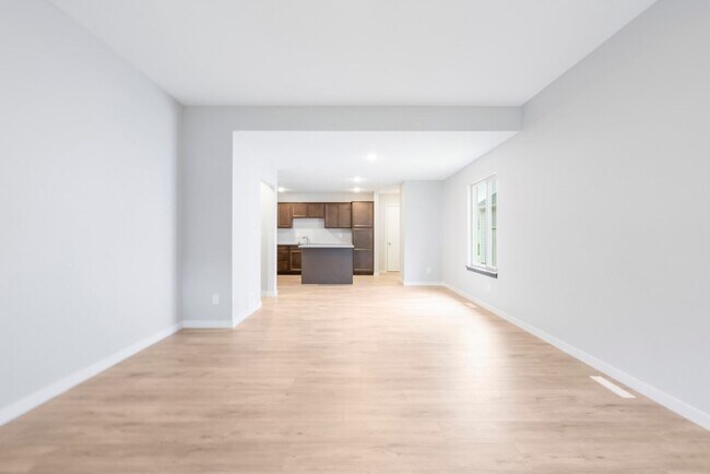 Building Photo - 127 Axlewood Dr