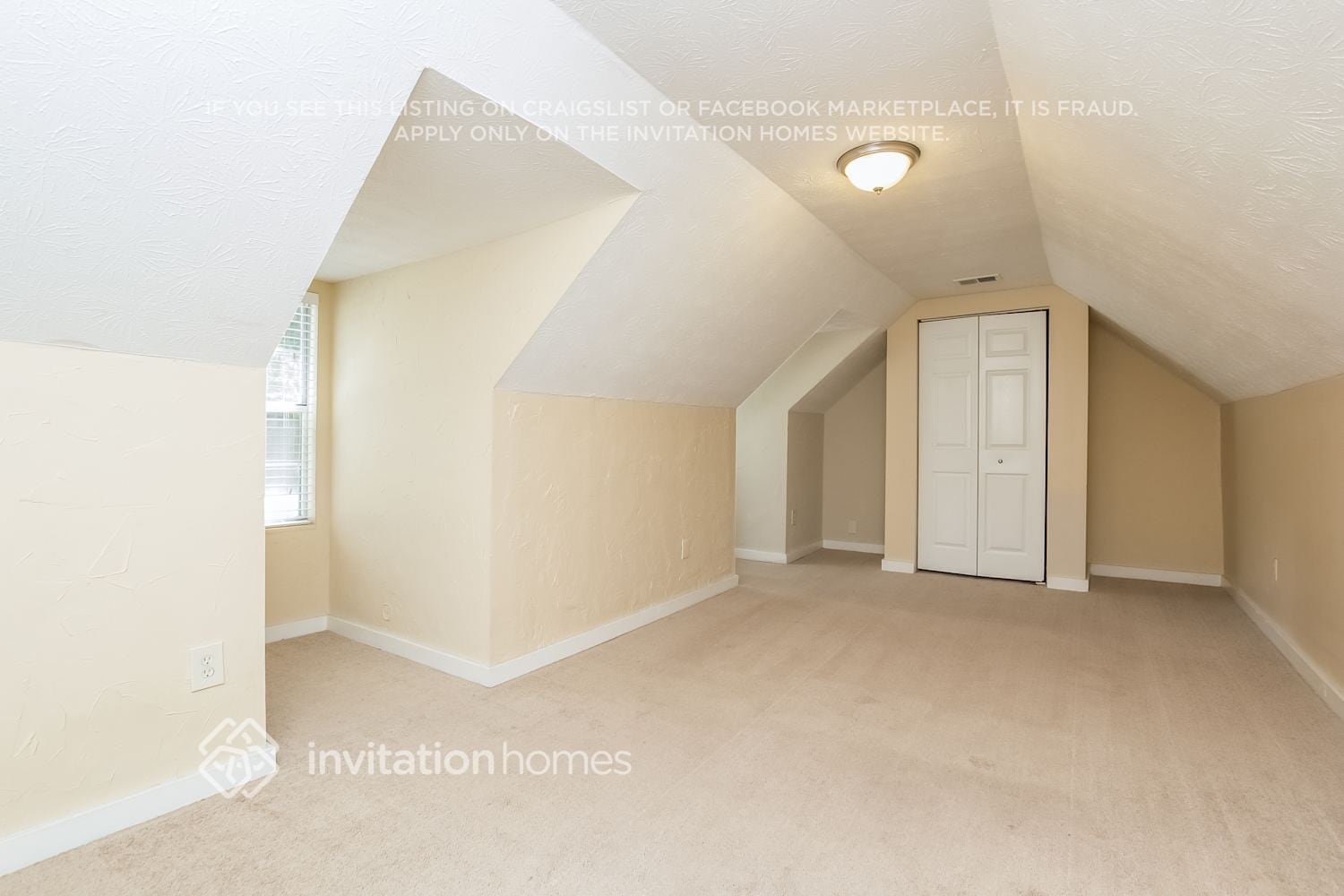 Building Photo - 1835 Red Rose Ln