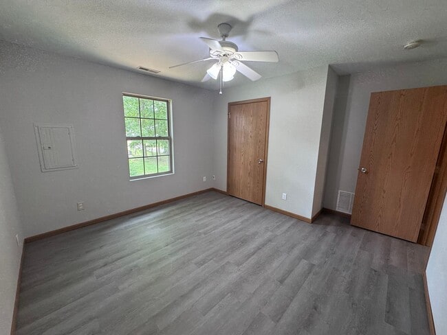 Building Photo - 29 Boone Crossing