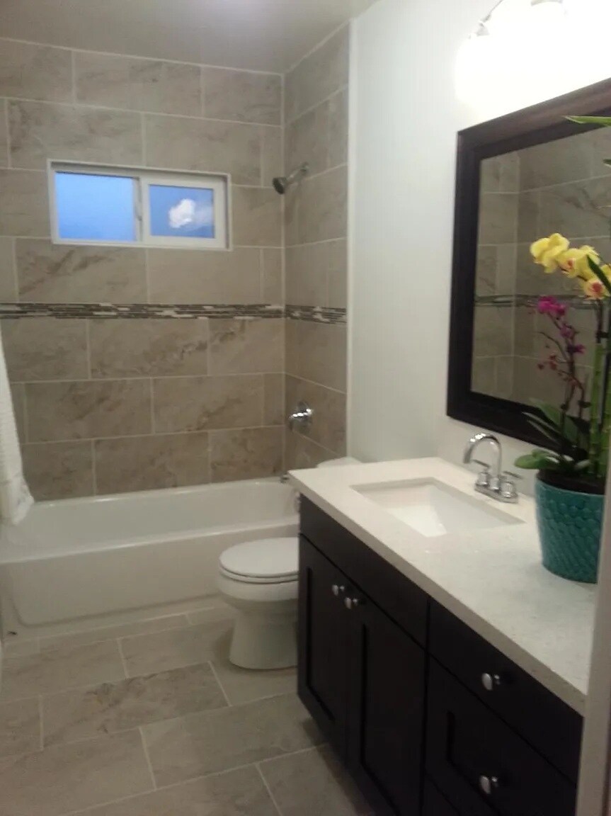 Building Photo - 11536 Cumpston St