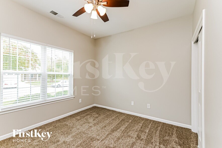 Building Photo - 604 Piedmont Crossing Dr