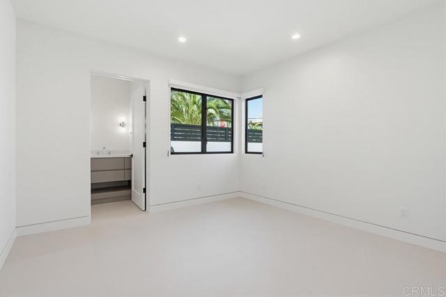 Building Photo - 206 4th St
