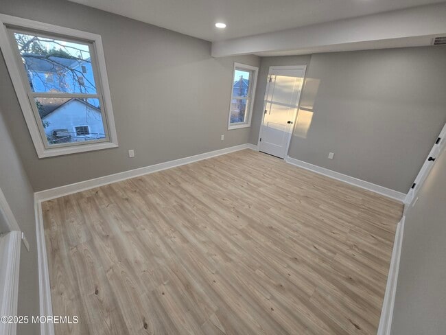 Building Photo - 72 Grand Ave