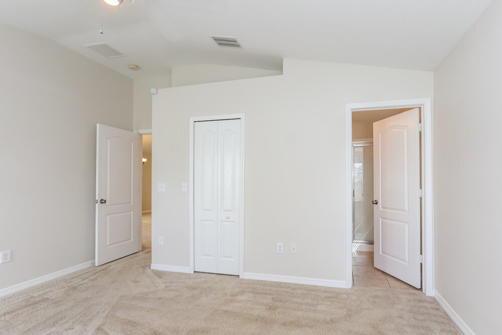 Building Photo - 15405 Quail Woods Pl