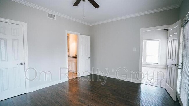 Building Photo - 4144 Greystone Way