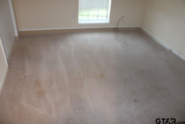 Building Photo - 1220 Brookshire Dr