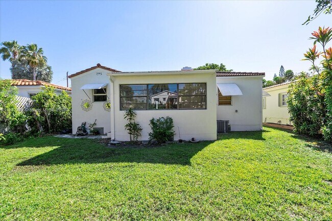 Building Photo - 8826 Emerson Ave