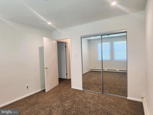 Building Photo - 5419 Sargent Rd