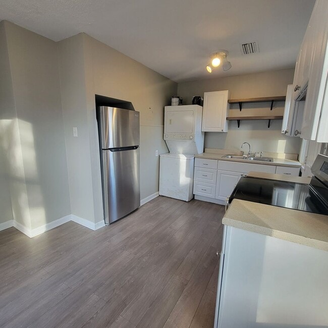 Building Photo - 1013 Garber St