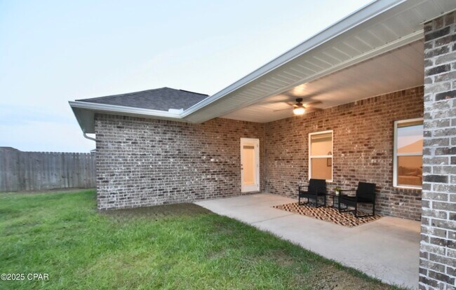 Building Photo - 4756 Rosemary St