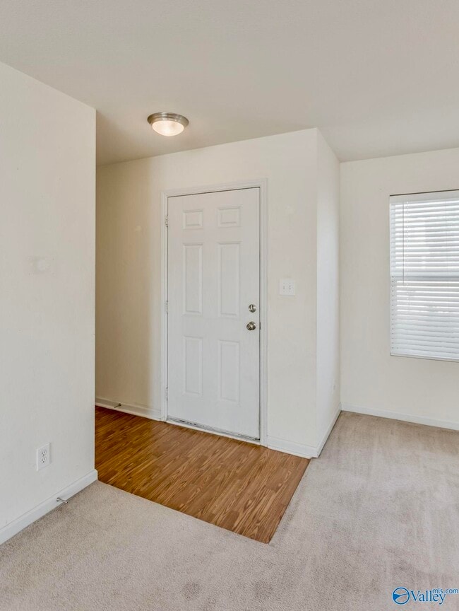 Building Photo - 105 Bayside Ln