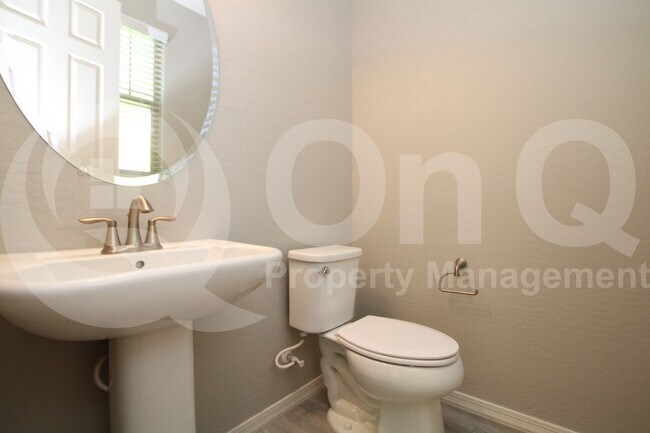 Building Photo - 2171 S Wallrade Ln