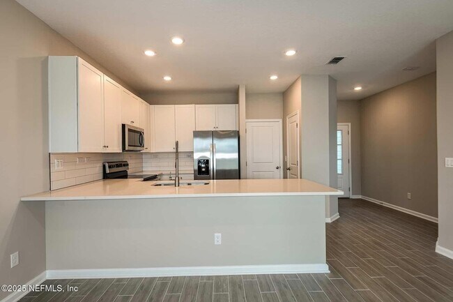 Building Photo - 10654 Towns Wy