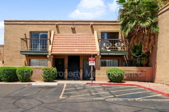 Building Photo - 1224 E Evergreen St