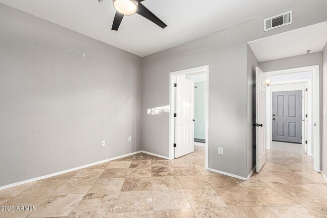 Building Photo - 2992 N Miller Rd