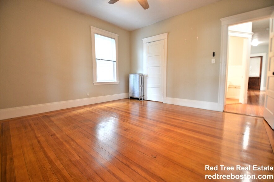 Building Photo - 82 Montebello Rd