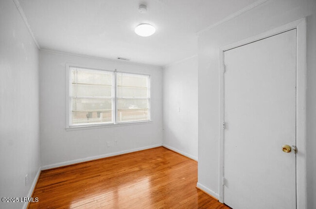 Building Photo - 1115 Emmons St