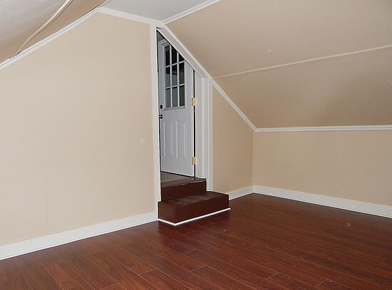 Building Photo - 167 Birch St