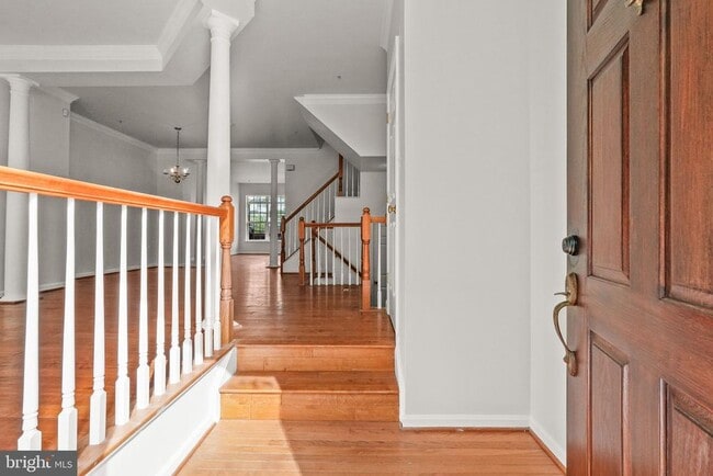 Building Photo - 13044 Town Commons Dr