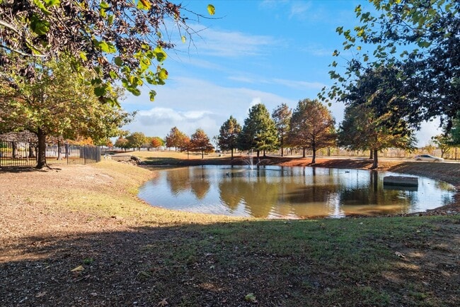 Building Photo - Stunning home in Panther Creek