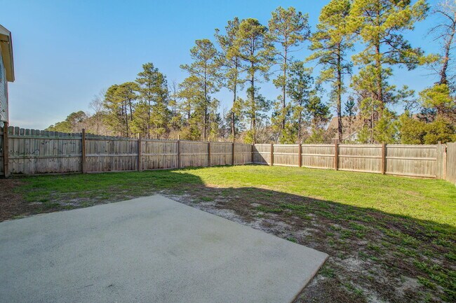 Building Photo - 459 Whispering Breeze Ln