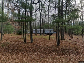 Building Photo - 6586 Ridge Rd