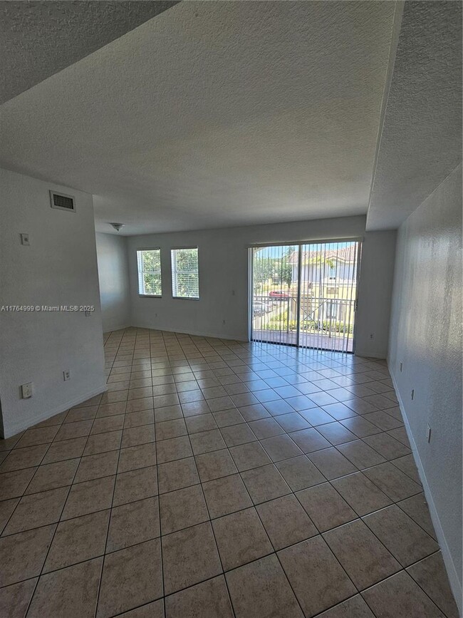 Building Photo - 8882 W Flagler St