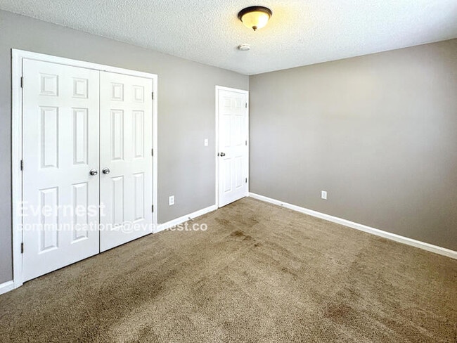 Building Photo - 6300 Crooked Creek Dr.