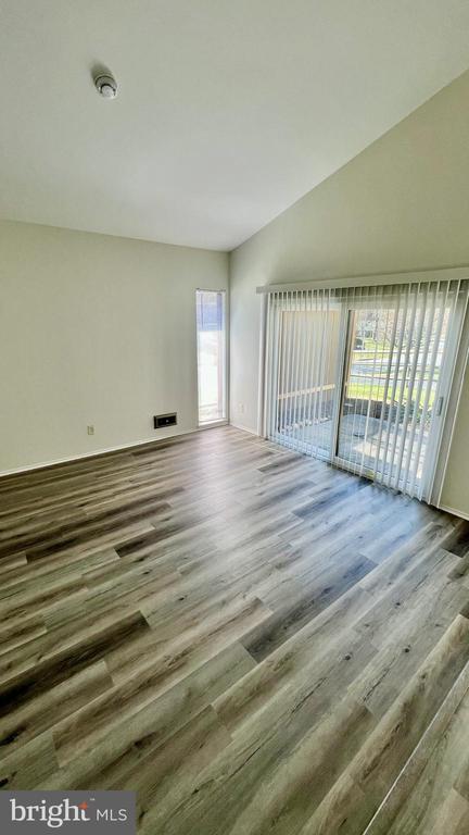 Building Photo - 10748 Wayridge Dr