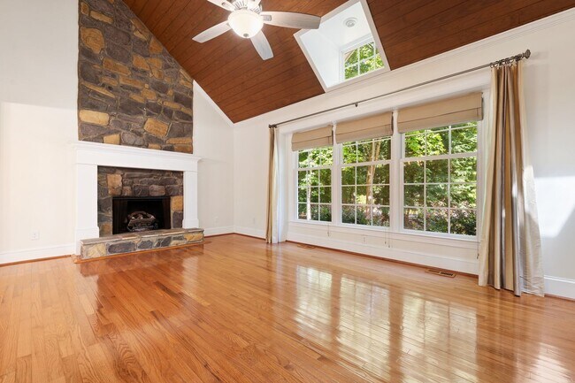 Building Photo - Breathtaking Classic Estate in Falls of New Hope