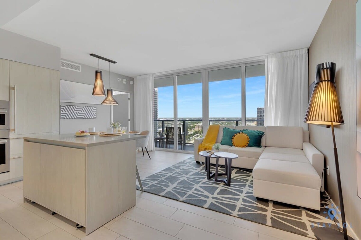 Building Photo - 4010 S Ocean Dr