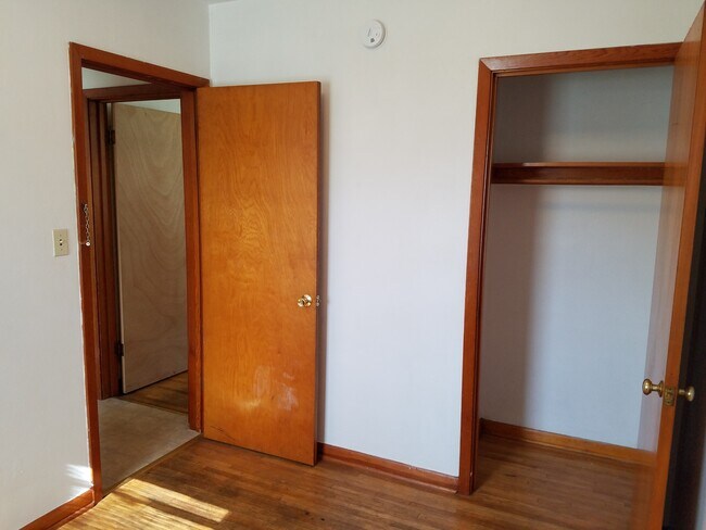 Building Photo - 2209 Franklin St