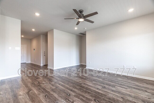 Building Photo - 2126 Silver Maple