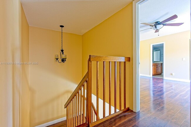 Building Photo - 2585 Garden Ct