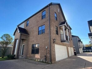 Building Photo - 3710 Sherwood Ln