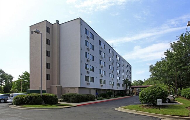 Building Photo - 1433 N Adams St