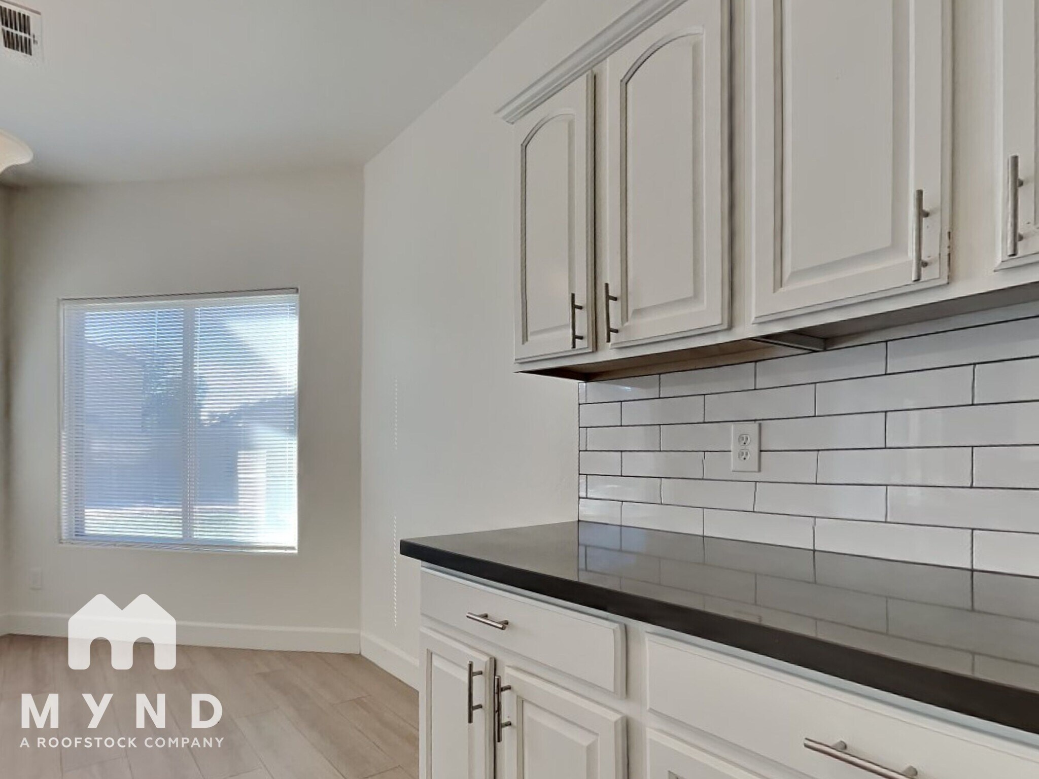 Building Photo - 1237 E Blackfoot Daisy Dr