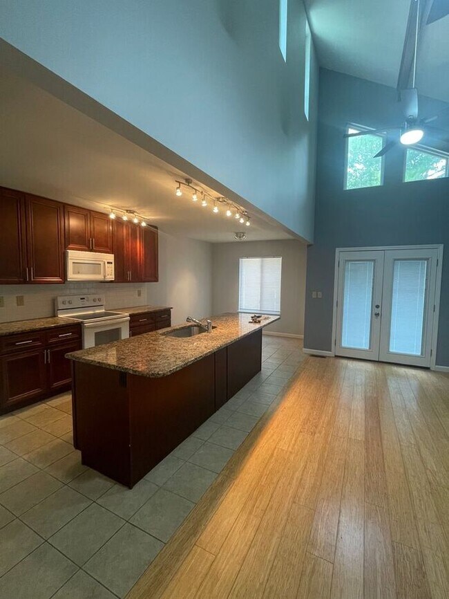 Building Photo - Modern Open Floor Plan with Expansive Great Room!