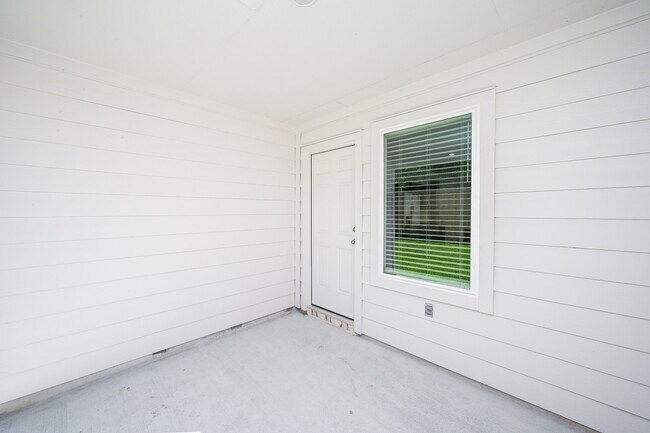 Building Photo - 1003 Vilana Rdg Ln