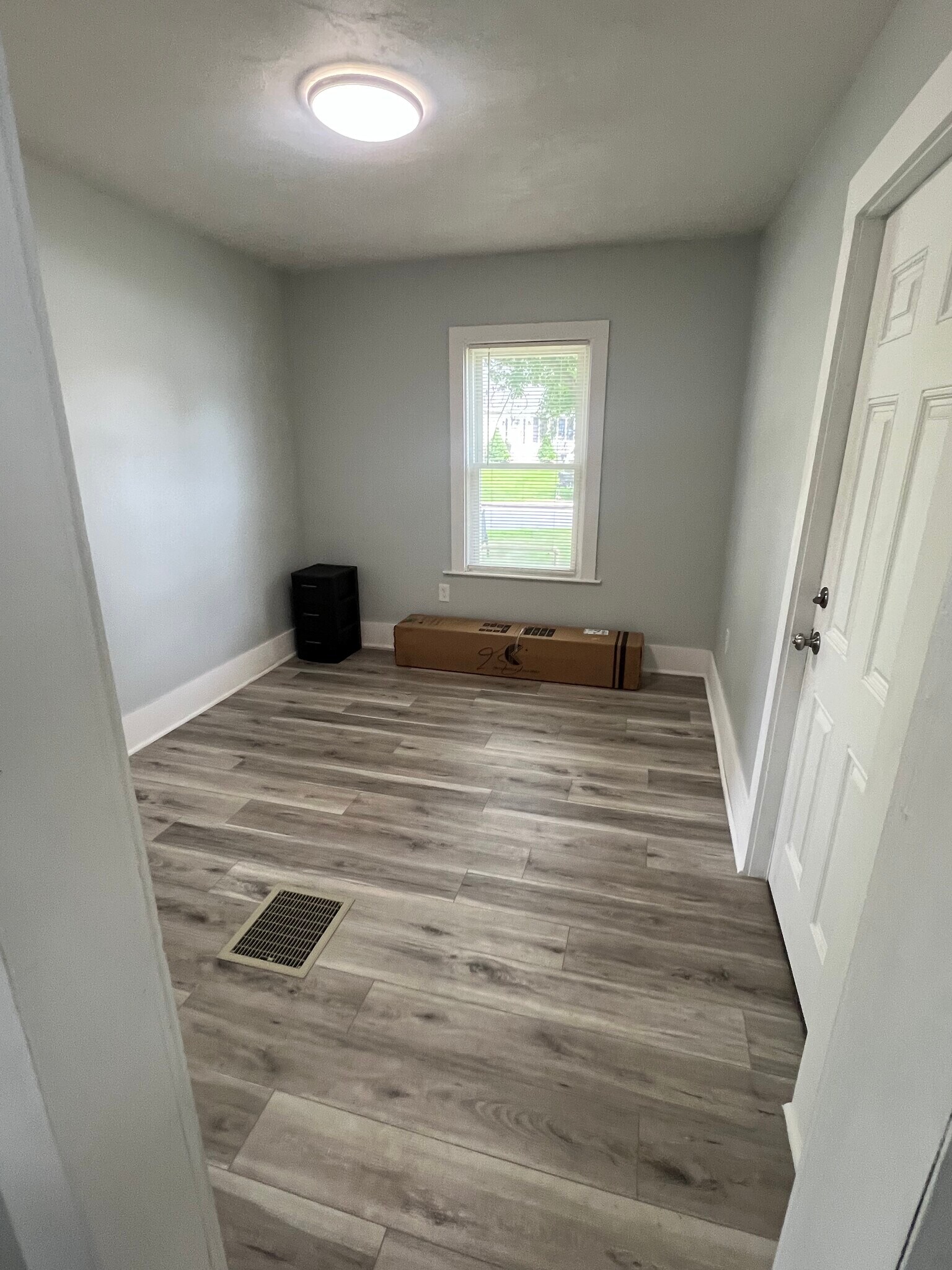 Family Room - 203 Hall St