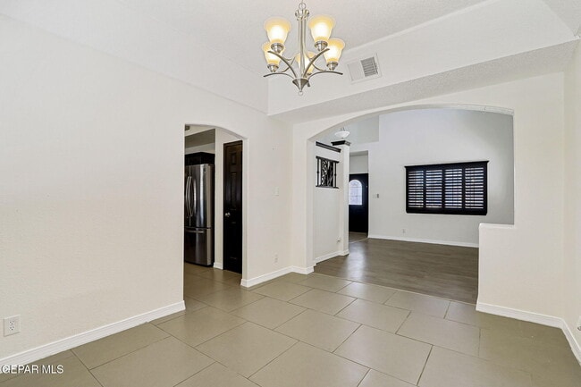 Building Photo - 13913 Golden Mesa Ct