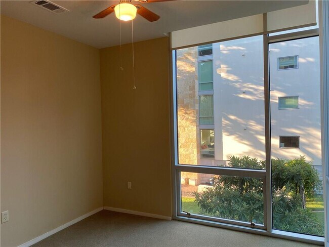 Building Photo - 1600 Barton Springs Rd