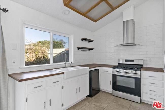 Building Photo - 3293 N Mica Dr