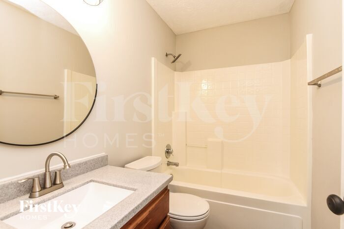 Building Photo - 6943 Bosk Ct