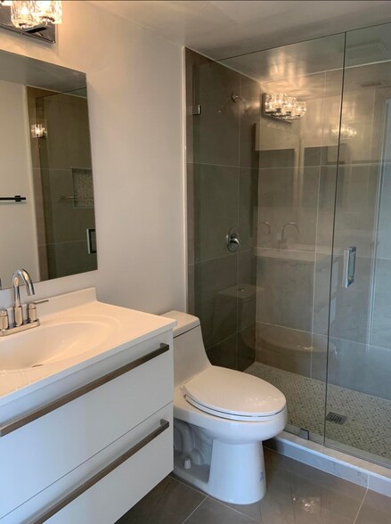 Building Photo - 617 Sea Pine Way